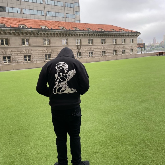 BLACK ANGEL HOODIE - Picture 2 of 5